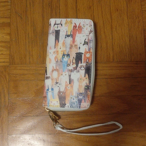 Wallet/Clutch - Picture 1 of 4